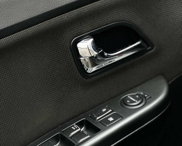 Черный Киа Рио, объемом двигателя 1.6 л и пробегом 231 тыс. км за 7999 $, фото 9 на Automoto.ua