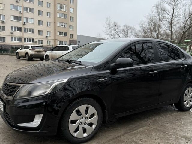 Черный Киа Рио, объемом двигателя 1.6 л и пробегом 210 тыс. км за 8000 $, фото 1 на Automoto.ua