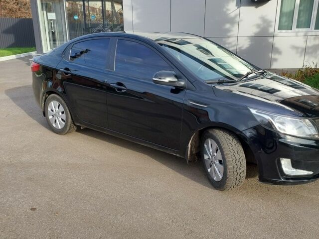 Чорний Кіа Ріо, об'ємом двигуна 0 л та пробігом 246 тис. км за 6800 $, фото 5 на Automoto.ua