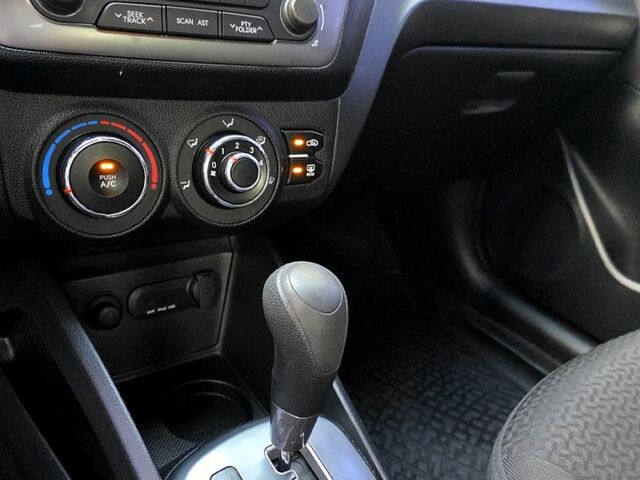 Черный Киа Рио, объемом двигателя 1.6 л и пробегом 103 тыс. км за 6800 $, фото 11 на Automoto.ua