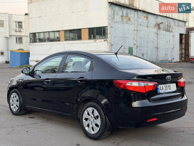Черный Киа Рио, объемом двигателя 1.4 л и пробегом 305 тыс. км за 4950 $, фото 8 на Automoto.ua
