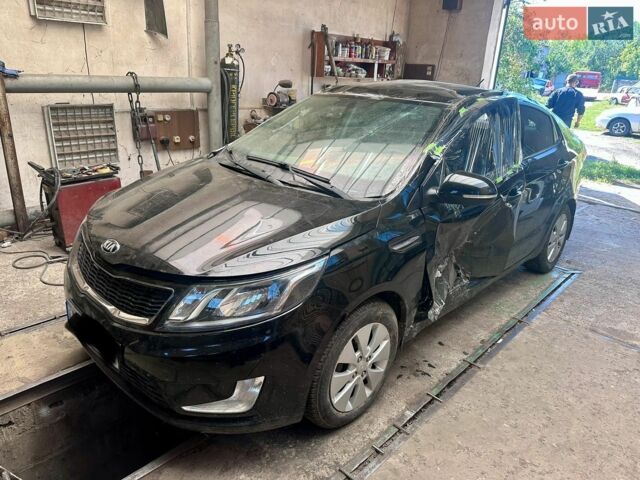 Черный Киа Рио, объемом двигателя 1.59 л и пробегом 105 тыс. км за 2700 $, фото 5 на Automoto.ua