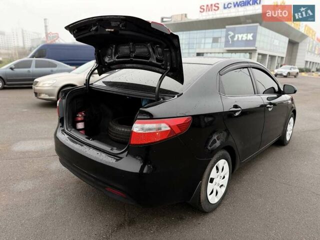Черный Киа Рио, объемом двигателя 1.4 л и пробегом 220 тыс. км за 8200 $, фото 25 на Automoto.ua