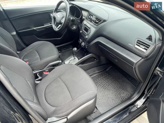 Черный Киа Рио, объемом двигателя 1.4 л и пробегом 89 тыс. км за 8300 $, фото 19 на Automoto.ua