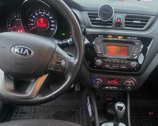Черный Киа Рио, объемом двигателя 1.59 л и пробегом 150 тыс. км за 9000 $, фото 8 на Automoto.ua