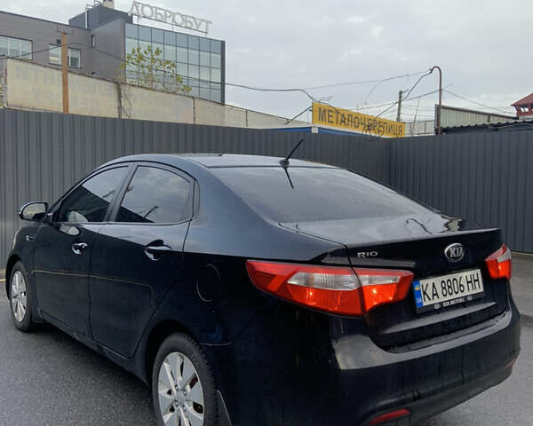 Чорний Кіа Ріо, об'ємом двигуна 1.6 л та пробігом 261 тис. км за 7650 $, фото 3 на Automoto.ua