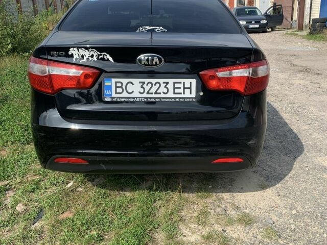 Черный Киа Рио, объемом двигателя 1.4 л и пробегом 212 тыс. км за 7800 $, фото 5 на Automoto.ua