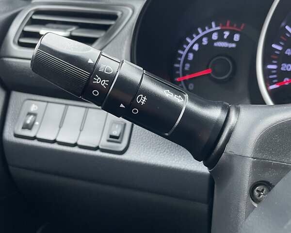 Черный Киа Рио, объемом двигателя 1.4 л и пробегом 124 тыс. км за 9350 $, фото 83 на Automoto.ua