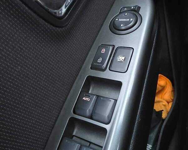 Черный Киа Рио, объемом двигателя 1.59 л и пробегом 150 тыс. км за 9000 $, фото 9 на Automoto.ua