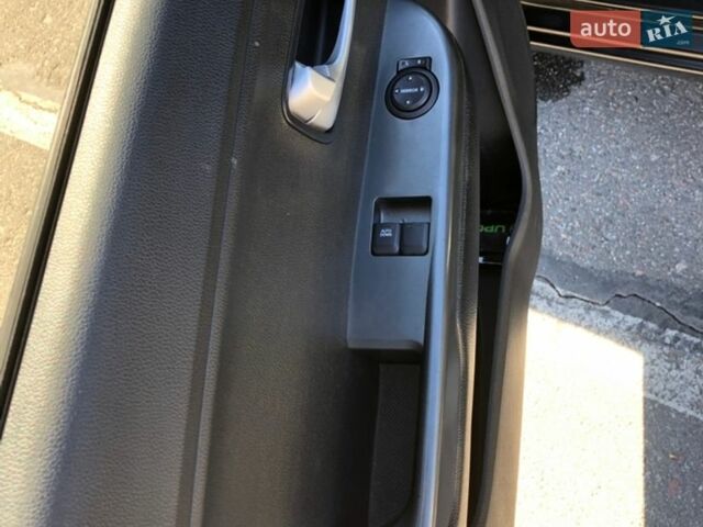 Чорний Кіа Ріо, об'ємом двигуна 1.4 л та пробігом 177 тис. км за 6800 $, фото 11 на Automoto.ua