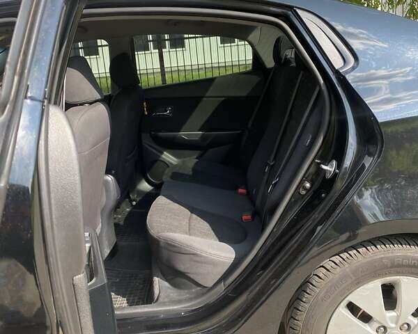 Чорний Кіа Ріо, об'ємом двигуна 1.59 л та пробігом 261 тис. км за 8200 $, фото 8 на Automoto.ua