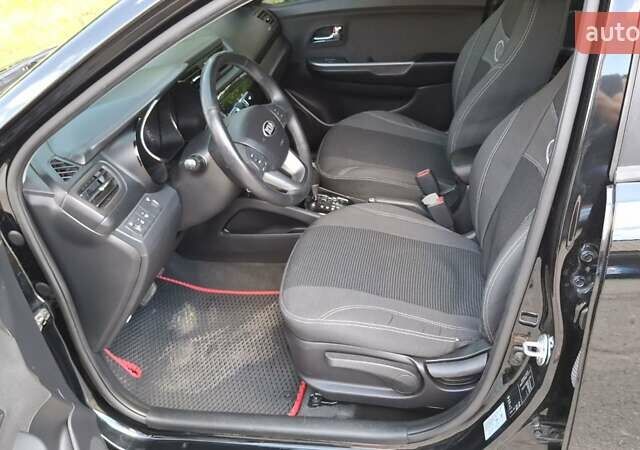 Черный Киа Рио, объемом двигателя 1.6 л и пробегом 130 тыс. км за 8750 $, фото 27 на Automoto.ua