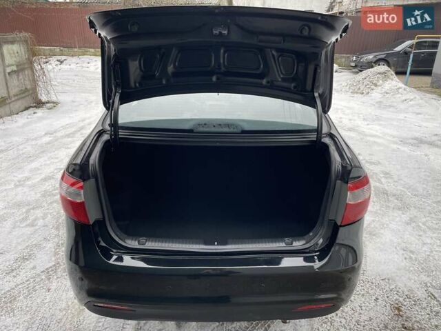 Черный Киа Рио, объемом двигателя 1.4 л и пробегом 124 тыс. км за 9350 $, фото 142 на Automoto.ua