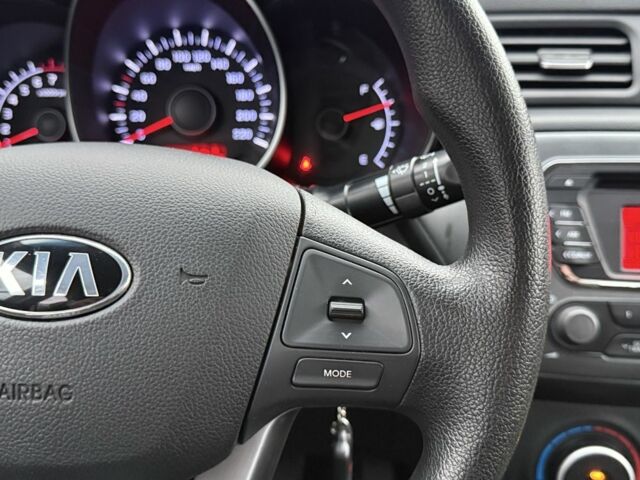 Чорний Кіа Ріо, об'ємом двигуна 1.4 л та пробігом 45 тис. км за 9800 $, фото 14 на Automoto.ua