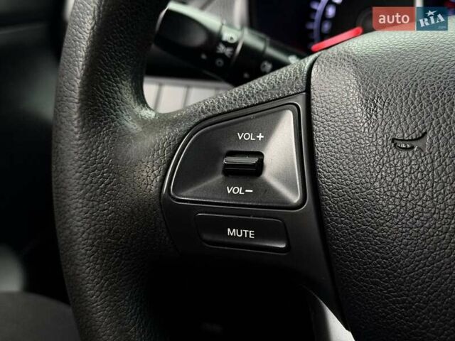 Черный Киа Рио, объемом двигателя 1.4 л и пробегом 220 тыс. км за 8200 $, фото 40 на Automoto.ua