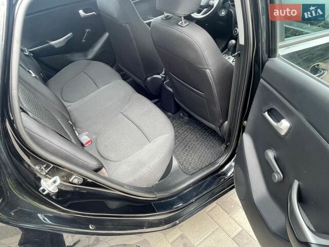 Черный Киа Рио, объемом двигателя 1.4 л и пробегом 89 тыс. км за 8300 $, фото 18 на Automoto.ua