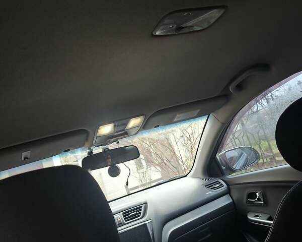 Чорний Кіа Ріо, об'ємом двигуна 1.59 л та пробігом 320 тис. км за 6500 $, фото 7 на Automoto.ua