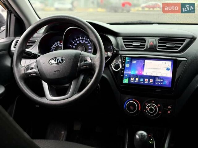 Черный Киа Рио, объемом двигателя 1.4 л и пробегом 220 тыс. км за 8200 $, фото 34 на Automoto.ua