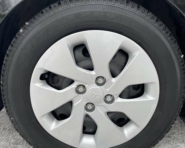 Черный Киа Рио, объемом двигателя 1.4 л и пробегом 124 тыс. км за 9350 $, фото 43 на Automoto.ua