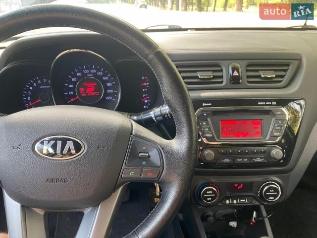 Черный Киа Рио, объемом двигателя 1.6 л и пробегом 61 тыс. км за 8200 $, фото 6 на Automoto.ua