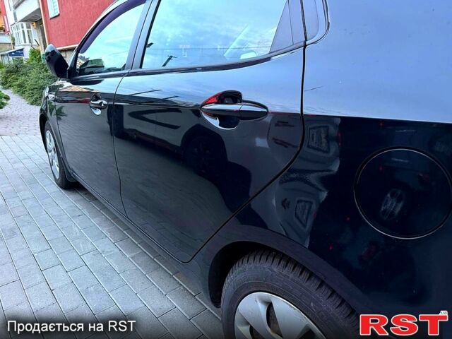 Чорний Кіа Ріо, об'ємом двигуна 1.4 л та пробігом 87 тис. км за 7700 $, фото 6 на Automoto.ua