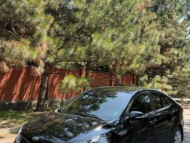 Чорний Кіа Ріо, об'ємом двигуна 1.59 л та пробігом 169 тис. км за 8999 $, фото 4 на Automoto.ua