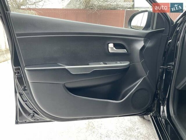 Черный Киа Рио, объемом двигателя 1.4 л и пробегом 124 тыс. км за 9350 $, фото 94 на Automoto.ua