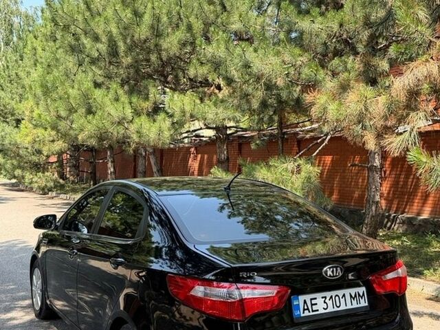 Чорний Кіа Ріо, об'ємом двигуна 1.59 л та пробігом 169 тис. км за 8999 $, фото 7 на Automoto.ua