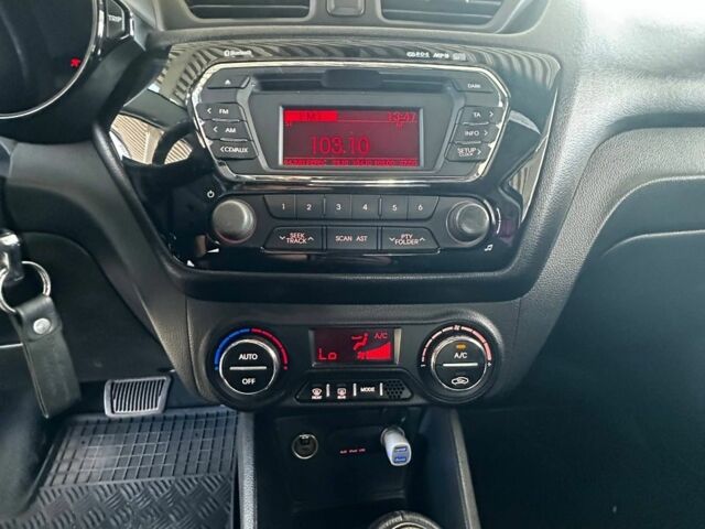 Черный Киа Рио, объемом двигателя 0 л и пробегом 97 тыс. км за 4994 $, фото 7 на Automoto.ua