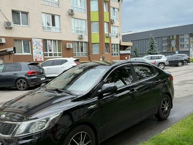 Черный Киа Рио, объемом двигателя 1.4 л и пробегом 128 тыс. км за 9200 $, фото 2 на Automoto.ua