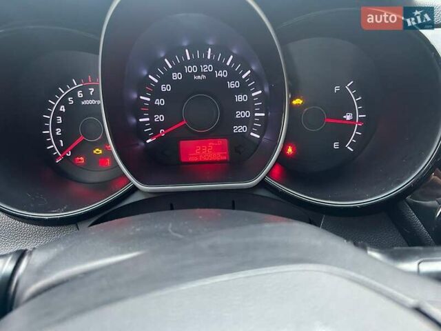 Чорний Кіа Ріо, об'ємом двигуна 1.4 л та пробігом 141 тис. км за 7200 $, фото 13 на Automoto.ua