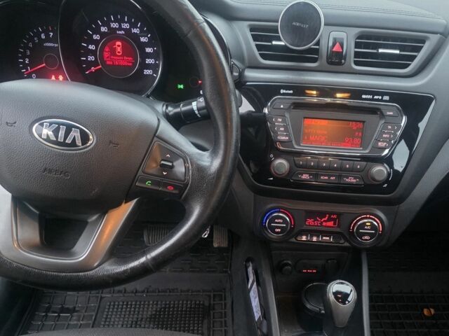 Черный Киа Рио, объемом двигателя 1.6 л и пробегом 150 тыс. км за 9000 $, фото 14 на Automoto.ua