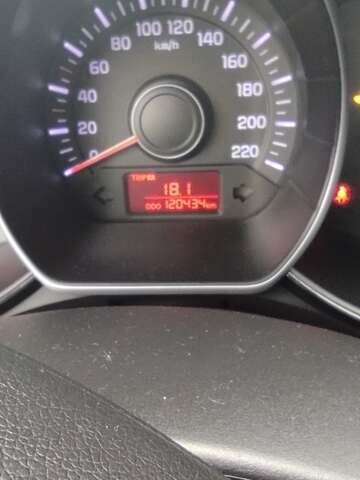 Черный Киа Рио, объемом двигателя 1.4 л и пробегом 120 тыс. км за 8500 $, фото 2 на Automoto.ua