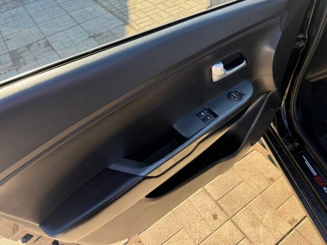 Чорний Кіа Ріо, об'ємом двигуна 1.4 л та пробігом 214 тис. км за 7700 $, фото 6 на Automoto.ua