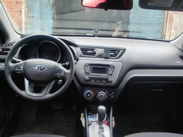 Киа Рио 2013 в Павлограде на Automoto.ua Черный Киа Рио, объемом двигателя 1.4 л и пробегом 140 тыс. км за 8000 $, фото 5 на Automoto.ua