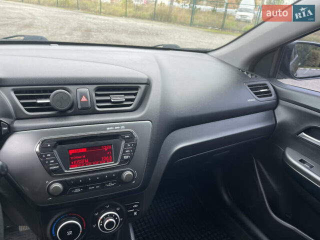 Черный Киа Рио, объемом двигателя 1.4 л и пробегом 136 тыс. км за 7700 $, фото 30 на Automoto.ua