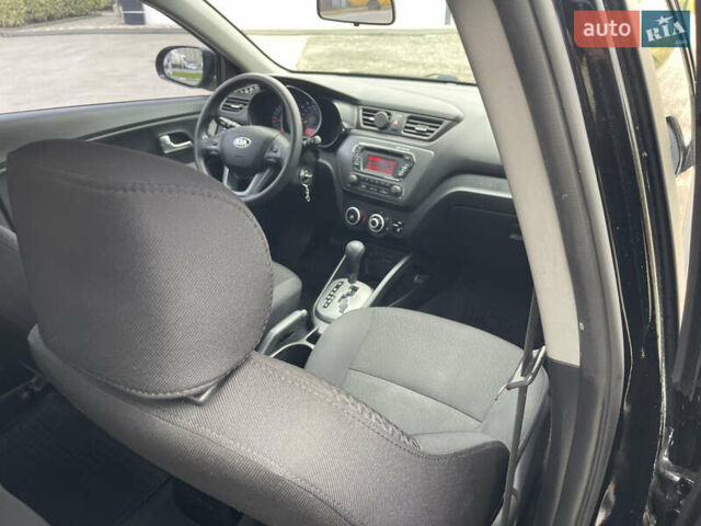 Черный Киа Рио, объемом двигателя 1.4 л и пробегом 136 тыс. км за 7700 $, фото 33 на Automoto.ua