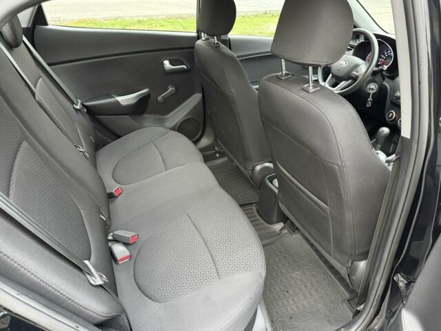 Чорний Кіа Ріо, об'ємом двигуна 1.4 л та пробігом 45 тис. км за 9800 $, фото 21 на Automoto.ua