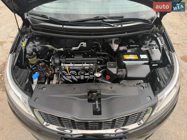 Черный Киа Рио, объемом двигателя 1.6 л и пробегом 61 тыс. км за 10300 $, фото 13 на Automoto.ua