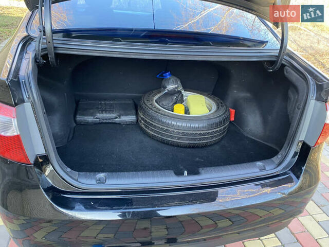 Черный Киа Рио, объемом двигателя 1.6 л и пробегом 170 тыс. км за 8600 $, фото 5 на Automoto.ua