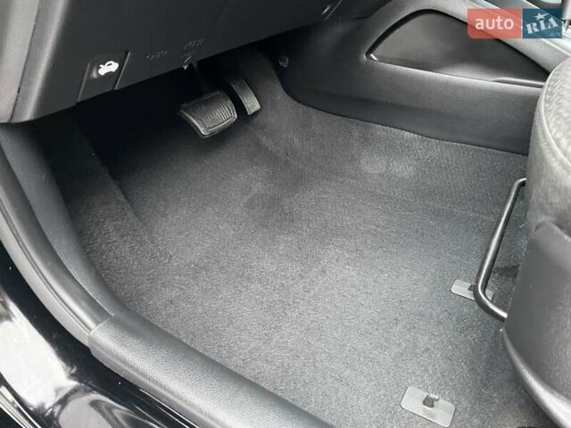 Черный Киа Рио, объемом двигателя 1.4 л и пробегом 124 тыс. км за 9350 $, фото 97 на Automoto.ua