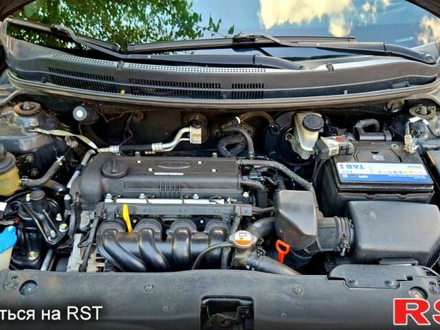 Черный Киа Рио, объемом двигателя 1.6 л и пробегом 130 тыс. км за 8750 $, фото 5 на Automoto.ua