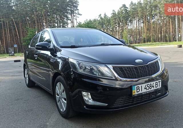 Черный Киа Рио, объемом двигателя 1.59 л и пробегом 150 тыс. км за 8300 $, фото 3 на Automoto.ua
