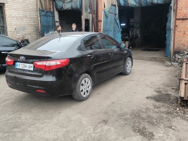 Киа Рио 2013 в Павлограде на Automoto.ua Черный Киа Рио, объемом двигателя 1.4 л и пробегом 140 тыс. км за 8000 $, фото 2 на Automoto.ua