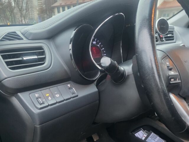 Черный Киа Рио, объемом двигателя 1.6 л и пробегом 150 тыс. км за 9000 $, фото 15 на Automoto.ua