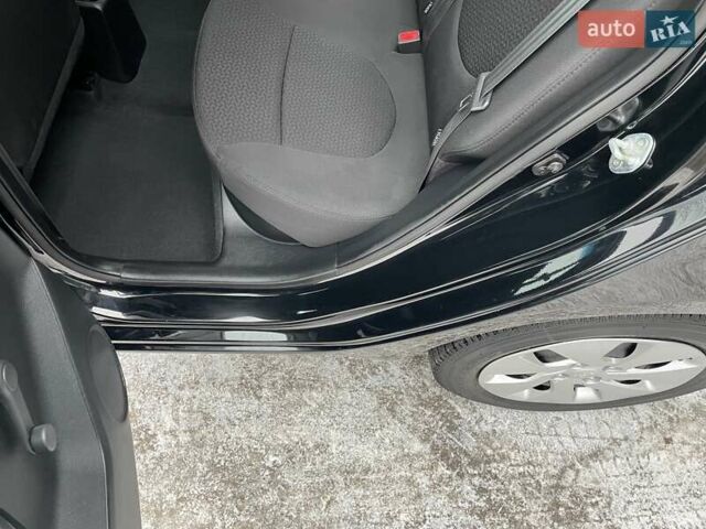Черный Киа Рио, объемом двигателя 1.4 л и пробегом 124 тыс. км за 9350 $, фото 127 на Automoto.ua