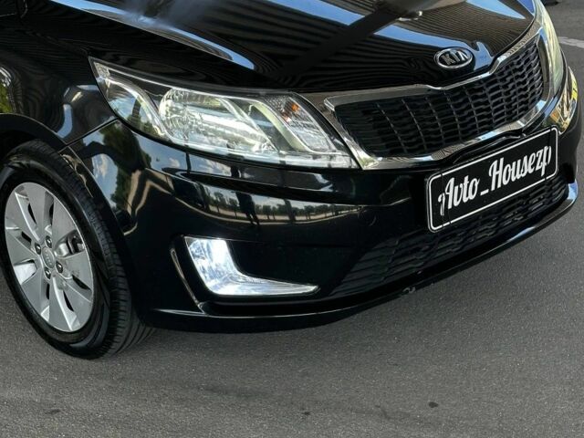 Черный Киа Рио, объемом двигателя 0 л и пробегом 97 тыс. км за 4994 $, фото 2 на Automoto.ua