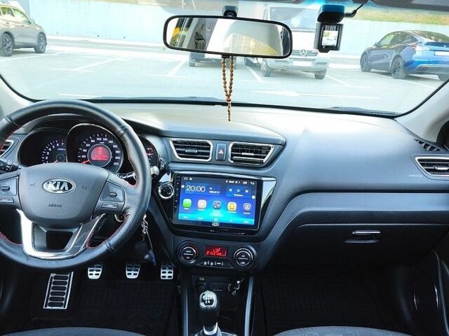 Чорний Кіа Ріо, об'ємом двигуна 1.59 л та пробігом 99 тис. км за 8800 $, фото 22 на Automoto.ua