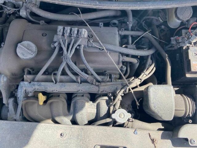 Черный Киа Рио, объемом двигателя 1.4 л и пробегом 1 тыс. км за 1778 $, фото 9 на Automoto.ua