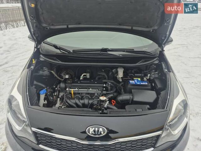 Черный Киа Рио, объемом двигателя 1.4 л и пробегом 66 тыс. км за 11950 $, фото 69 на Automoto.ua